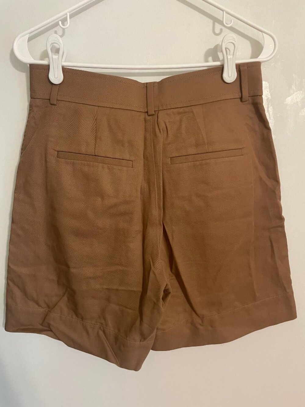 Everlane Tencel Way-High® Drape Short (Tan) (0) - Picture 6 of 6